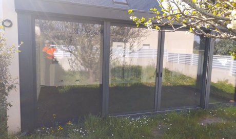 Création d'une véranda sur mesure dans une maison à Nantes